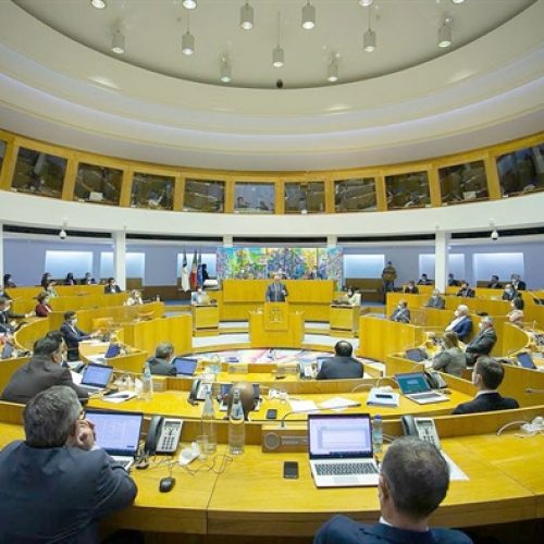 Invasão da Ucrânia domina hoje o parlamento açoriano