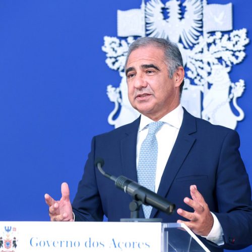 Universidade de Coimbra recebe José Manuel Bolieiro nas “Conversas da Casa da Lusofonia”