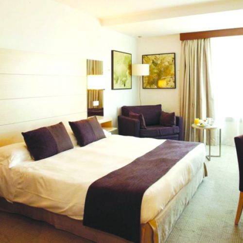 Dormidas recuam 5,1% em Dezembro nos Açores, travadas por quebra nos mercados externos