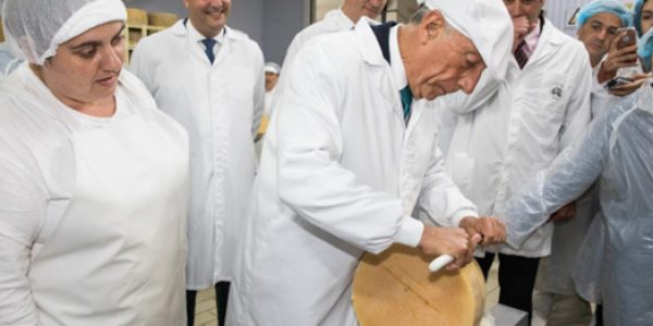 Marcelo vai a S. Jorge para entronização dos novos confrades do queijo da ilha