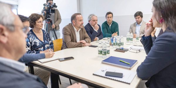 Investimento de 137ME de fundos da UE nos portos e aeroportos foi decidido em 2020 por Governos PS, relembra Sérgio Ávila