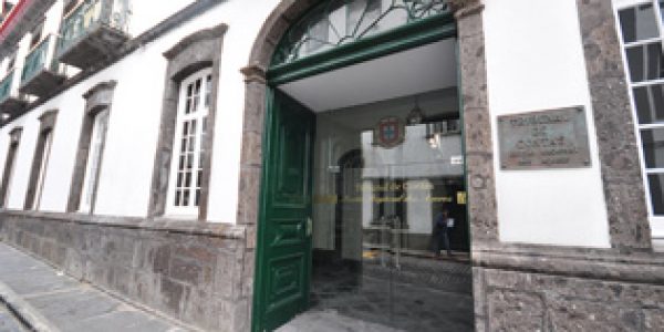 Tribunal de Contas questiona apoios do Açores 2020 à Câmara do Comércio de Angra do Heroísmo e aponta falhas no escrutínio da Autoridade de Gestão
